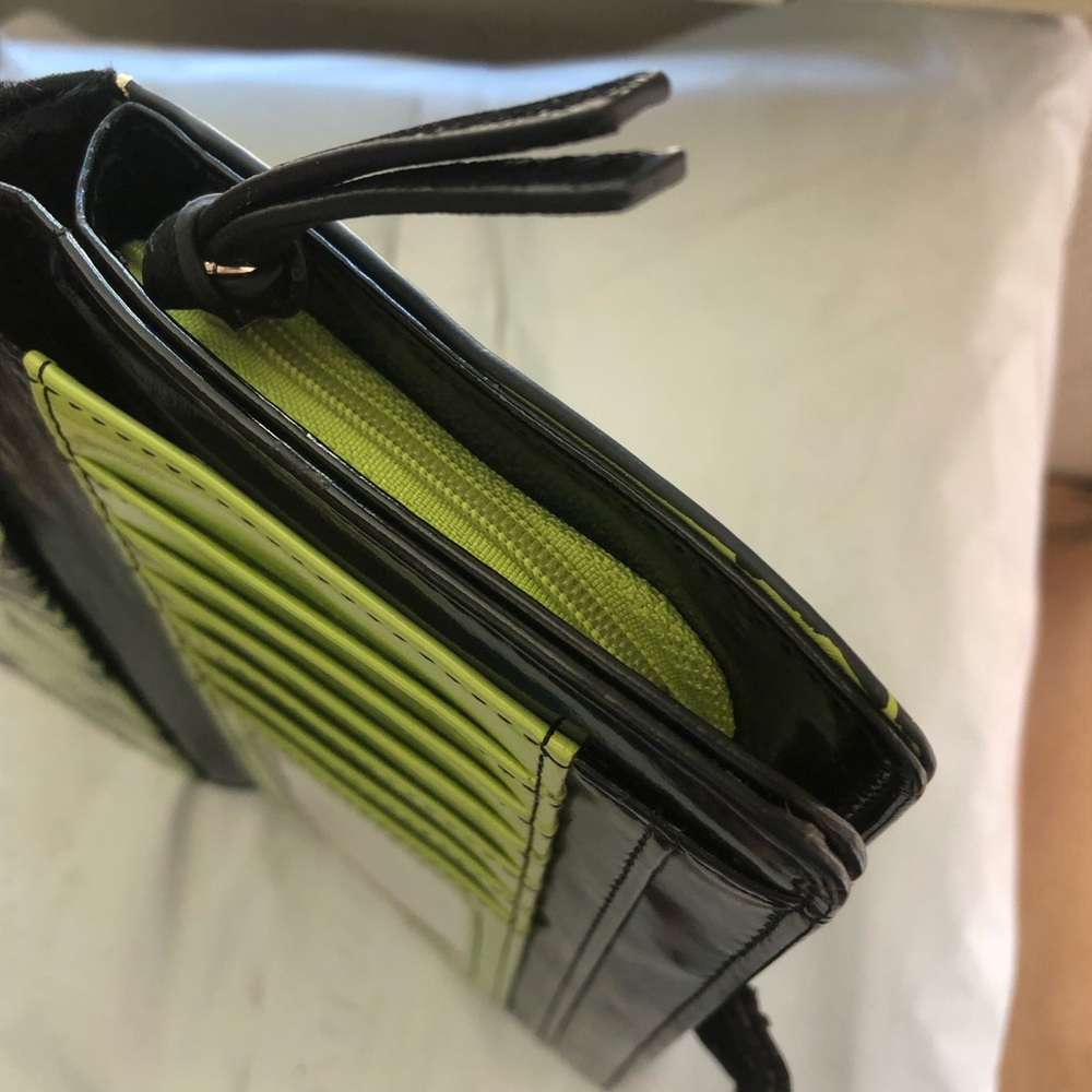 Iron Fist Green Zombie Stomper Wallet - Picture 10 of 12